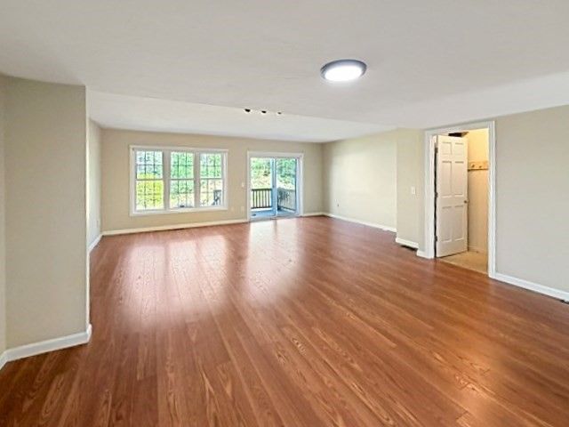27 Heritage Dr 27, Northbridge, MA 01588