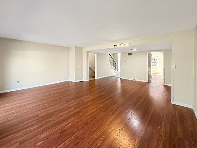 27 Heritage Dr 27, Northbridge, MA 01588
