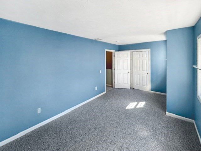 27 Heritage Dr 27, Northbridge, MA 01588