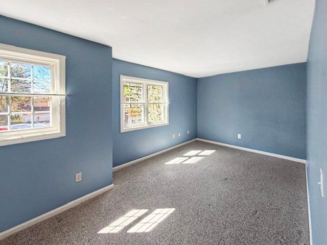 27 Heritage Dr 27, Northbridge, MA 01588