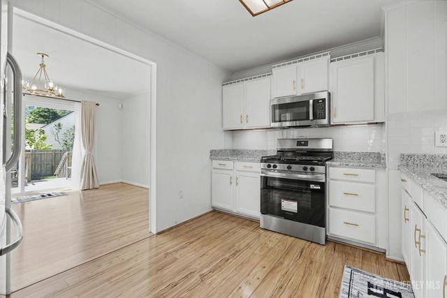 37 glen Court, North Plainfield, NJ 07063