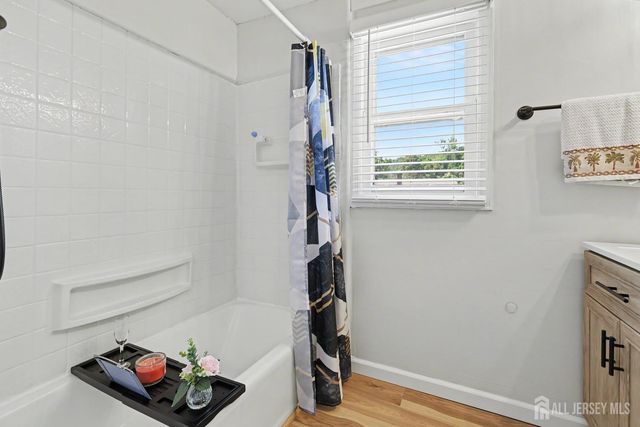 37 glen Court, North Plainfield, NJ 07063