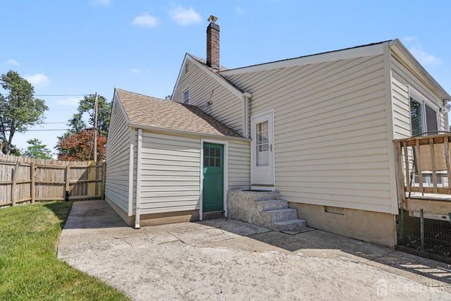 37 glen Court, North Plainfield, NJ 07063