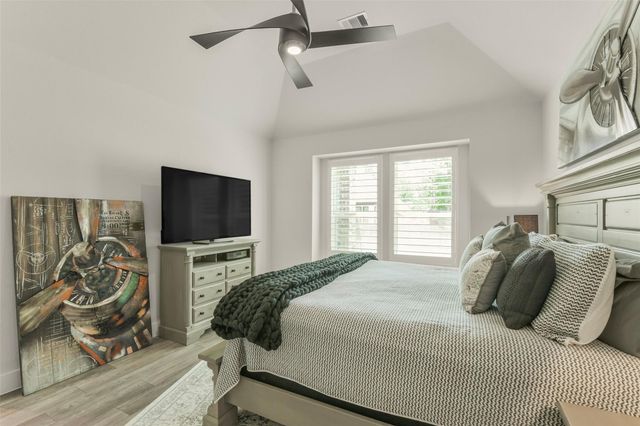 331 Great Hills Drive, Montgomery, TX 77316