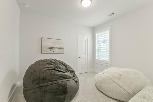 331 Great Hills Drive, Montgomery, TX 77316