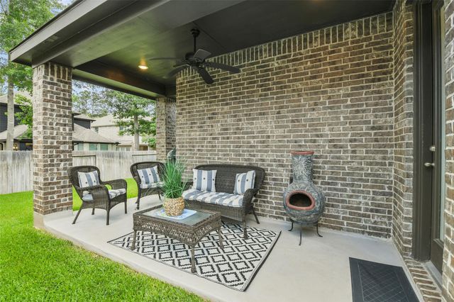 331 Great Hills Drive, Montgomery, TX 77316