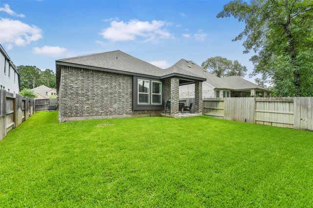 331 Great Hills Drive, Montgomery, TX 77316