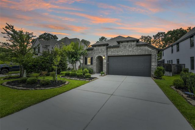 331 Great Hills Drive, Montgomery, TX 77316