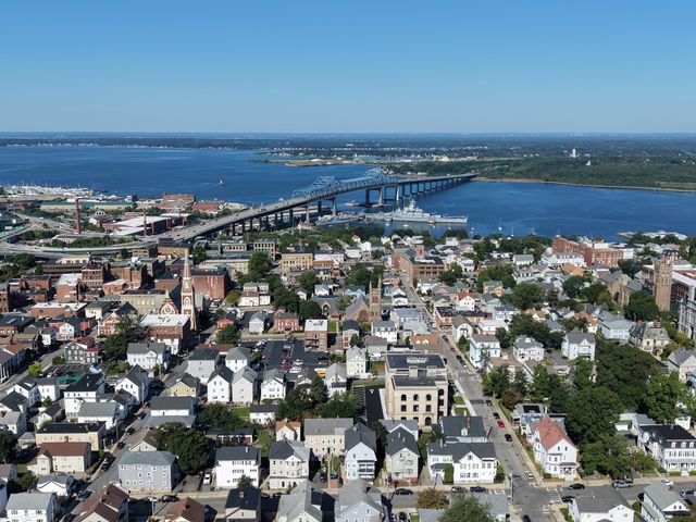 40 Vestal St, Fall River, MA 02720