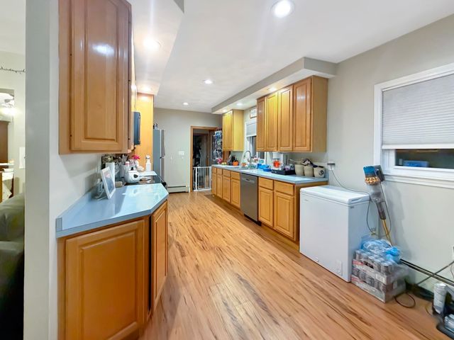 40 Vestal St, Fall River, MA 02720