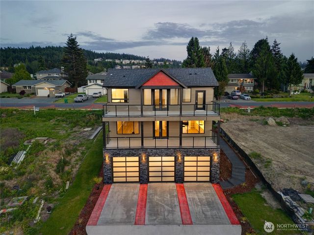 3706 W 3rd Street, Anacortes, WA 98221