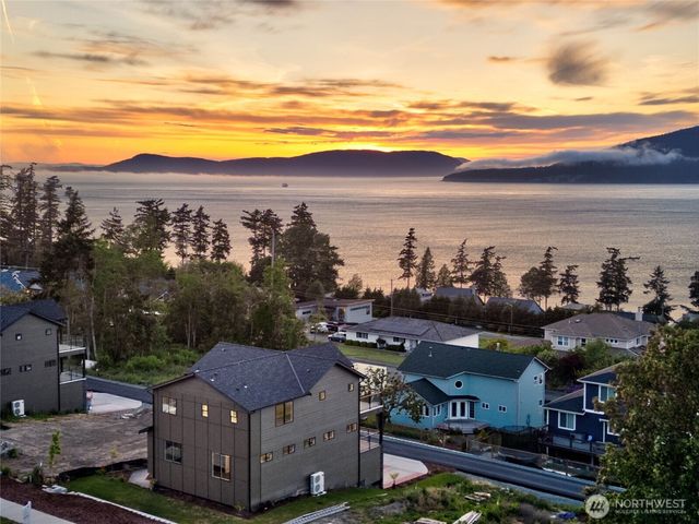 3706 W 3rd Street, Anacortes, WA 98221