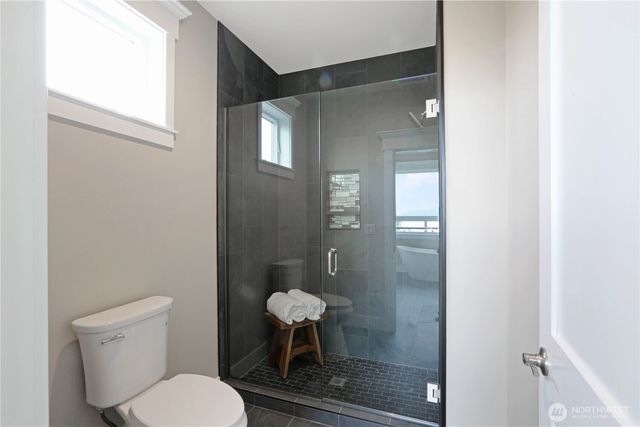 3706 W 3rd Street, Anacortes, WA 98221