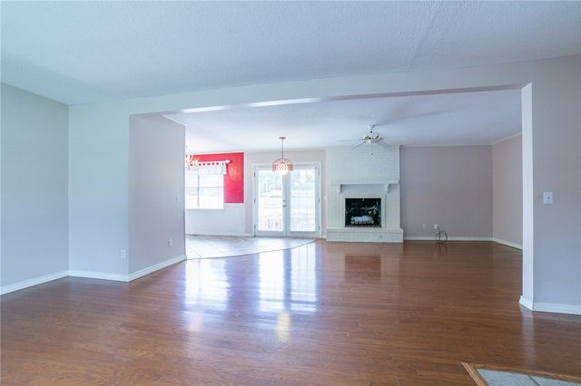 405 Janet Street, Springdale, AR 72762