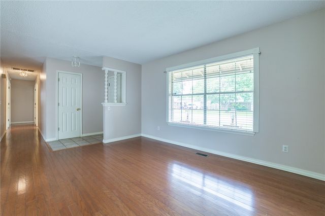 405 Janet Street, Springdale, AR 72762
