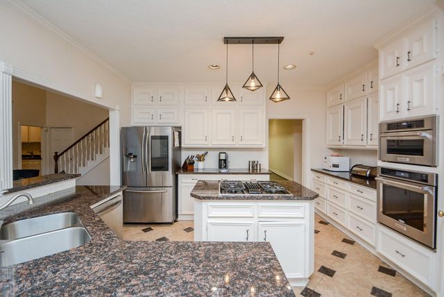 70 N Skyflower Court, The Woodlands, TX 77381