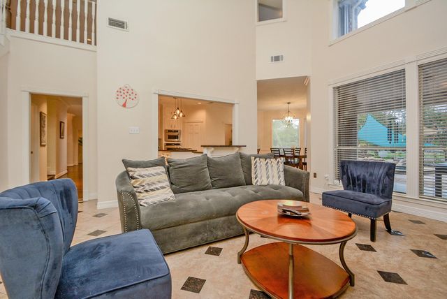 70 N Skyflower Court, The Woodlands, TX 77381