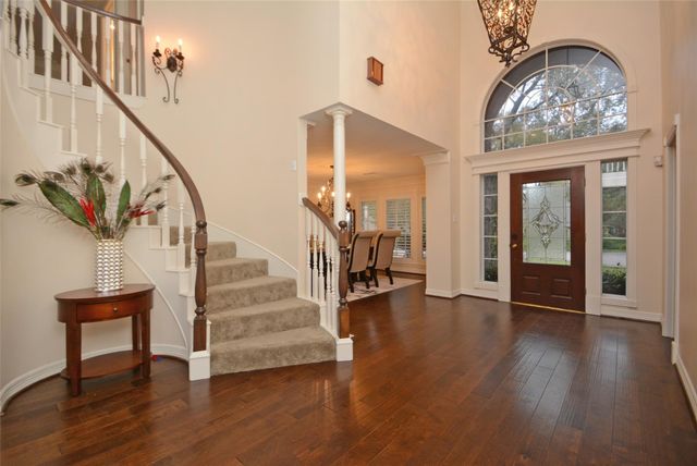 70 N Skyflower Court, The Woodlands, TX 77381