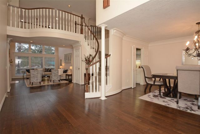 70 N Skyflower Court, The Woodlands, TX 77381