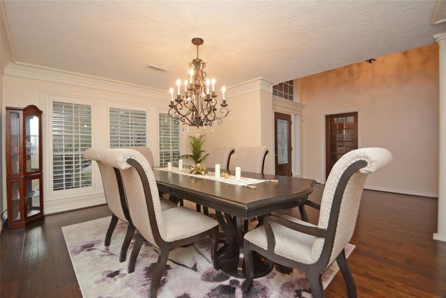 70 N Skyflower Court, The Woodlands, TX 77381