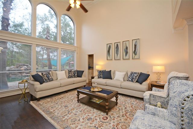 70 N Skyflower Court, The Woodlands, TX 77381