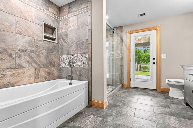 21 Cushing Ln, Acushnet, MA 02743