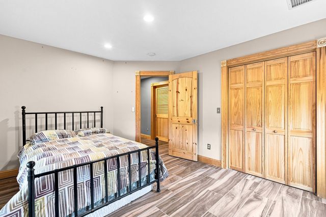 21 Cushing Ln, Acushnet, MA 02743