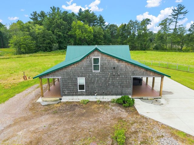 21 Cushing Ln, Acushnet, MA 02743