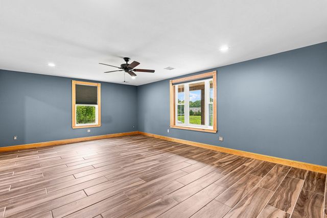 21 Cushing Ln, Acushnet, MA 02743