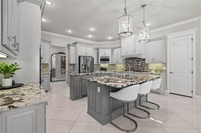 6300 W Northgate Road, Rogers, AR 72758