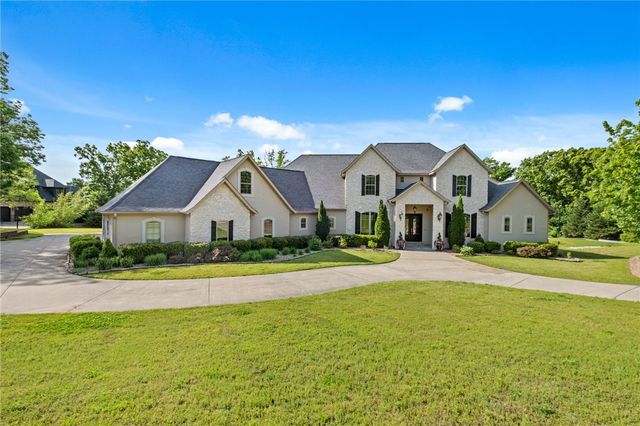 6300 W Northgate Road, Rogers, AR 72758