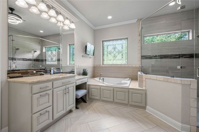 6300 W Northgate Road, Rogers, AR 72758
