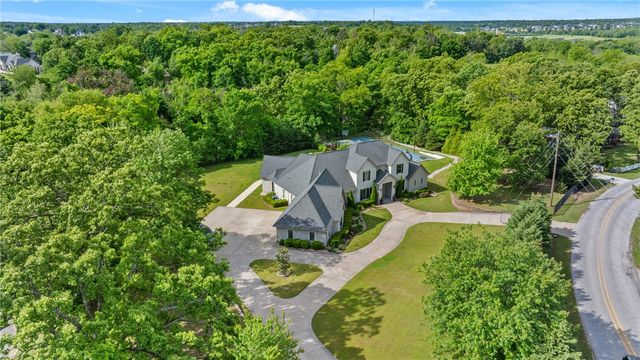 6300 W Northgate Road, Rogers, AR 72758