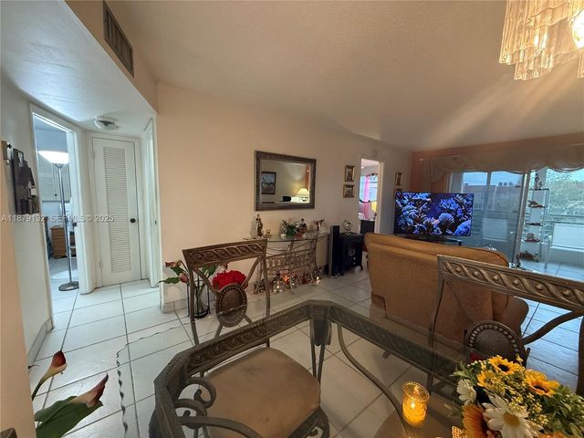 2791 N Pine Island Road 301, Sunrise, FL 33322