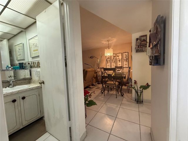 2791 N Pine Island Road 301, Sunrise, FL 33322