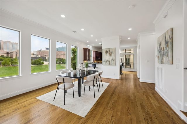 6832 Staffordshire Boulevard, Houston, TX 77030