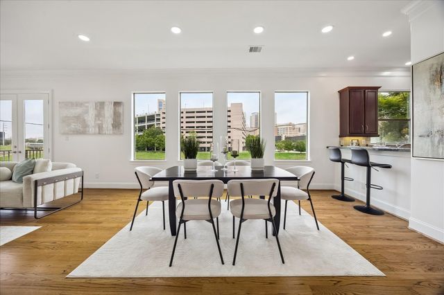 6832 Staffordshire Boulevard, Houston, TX 77030