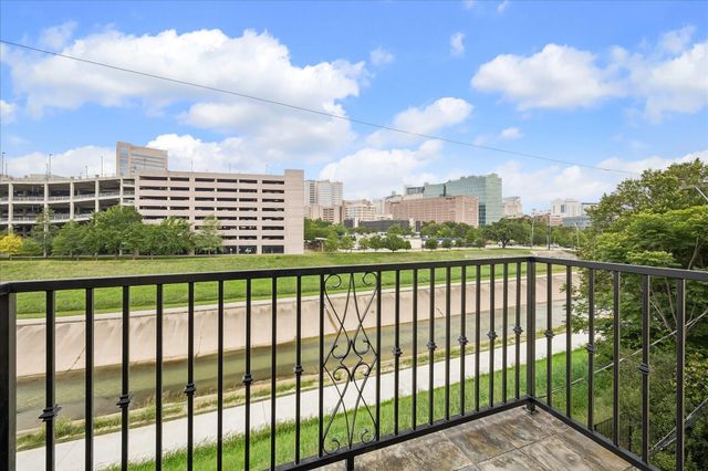 6832 Staffordshire Boulevard, Houston, TX 77030