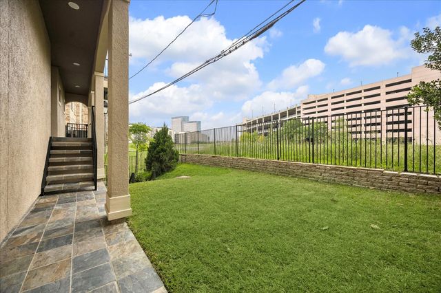 6832 Staffordshire Boulevard, Houston, TX 77030