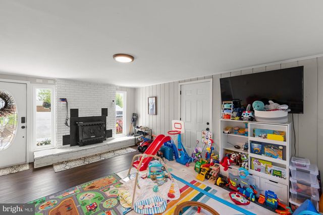 357 HUNTING RIDGE RD, Winchester, VA 22603