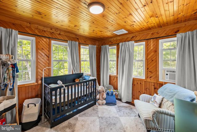 357 HUNTING RIDGE RD, Winchester, VA 22603