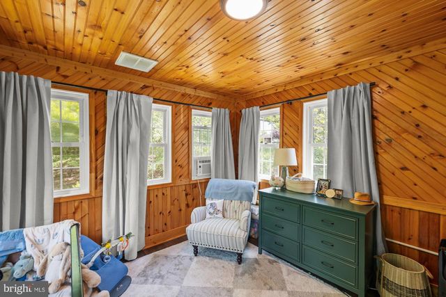 357 HUNTING RIDGE RD, Winchester, VA 22603