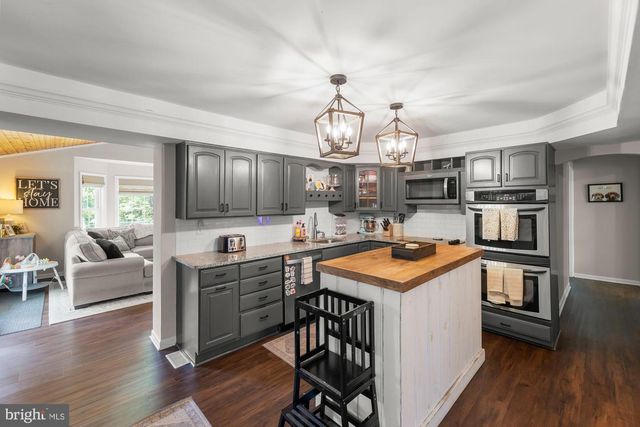 357 HUNTING RIDGE RD, Winchester, VA 22603