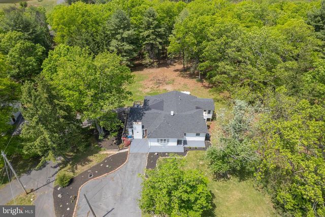 357 HUNTING RIDGE RD, Winchester, VA 22603