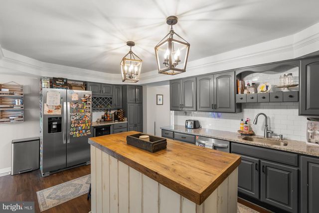 357 HUNTING RIDGE RD, Winchester, VA 22603
