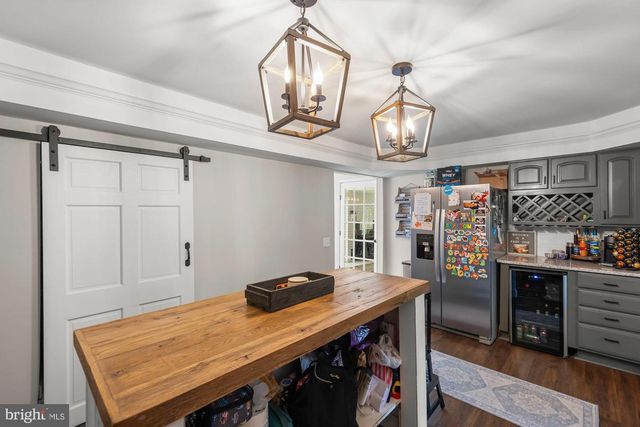 357 HUNTING RIDGE RD, Winchester, VA 22603