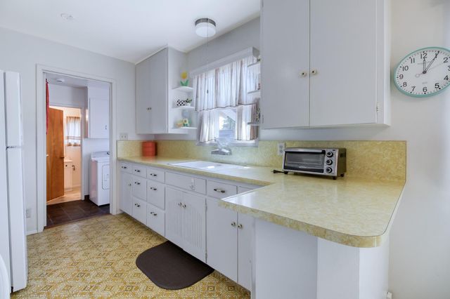 1612 Waverly Dr, Modesto, CA 95358