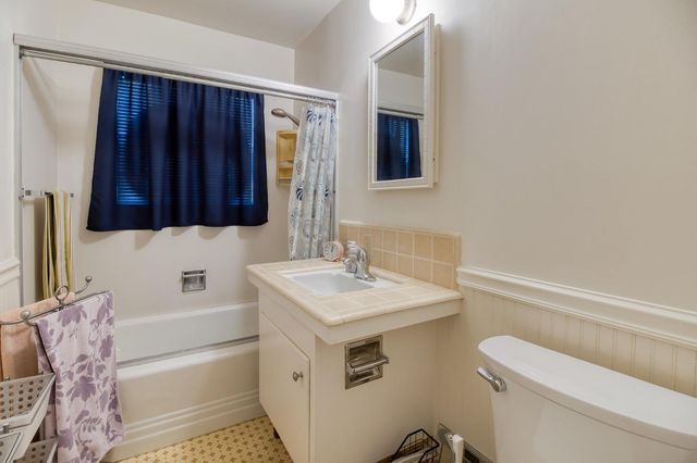 1612 Waverly Dr, Modesto, CA 95358