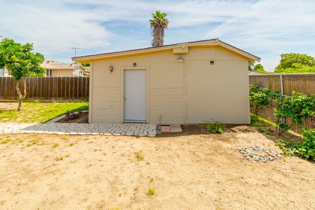 1612 Waverly Dr, Modesto, CA 95358