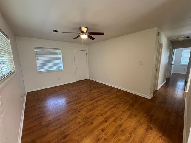 9458 Woodcrest Drive, Shreveport, LA 71118